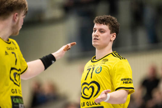 Sävehofs Felix Möller och Elias Á Skipagøtu jublar