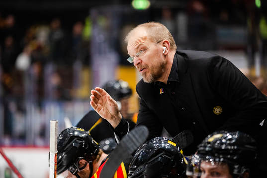 Brynäs assisterande tränare Kalle Kaskinen