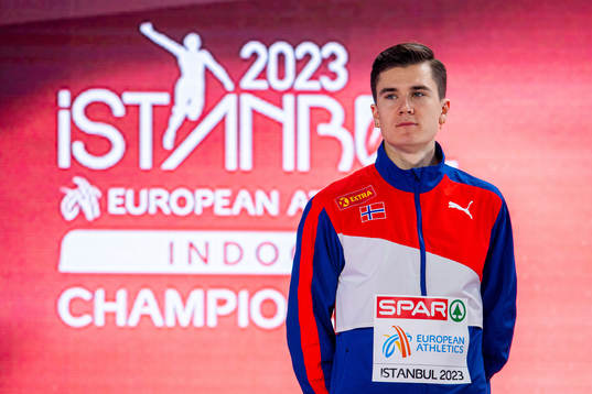 Jakob Ingebrigtsen of Norway at the medal ceremony for