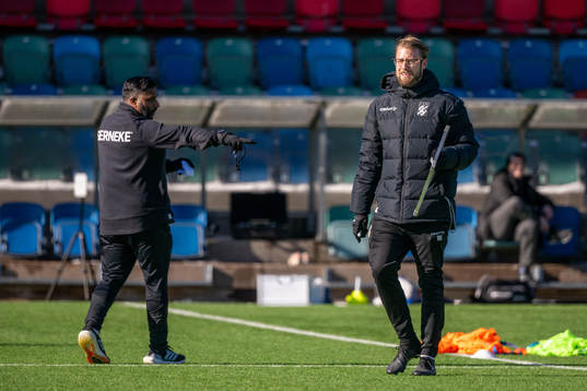 Tillfälliga huvudtränarna  Alexander Tengryd och William