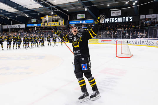 Bläddra bland fler bilder av Ishockey, Hockeyallsvenskan, Västerås - Mora