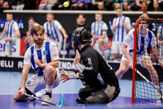 Helsingborgs Henrik Malmgren och målvakt Jonathan Edling