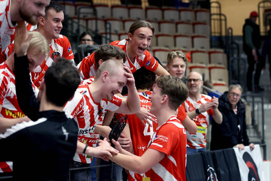 Pixboklacken tackar spelarna