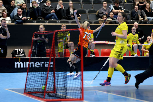 under kvartsfinal tre i damernas SSL mellan Rönnby och