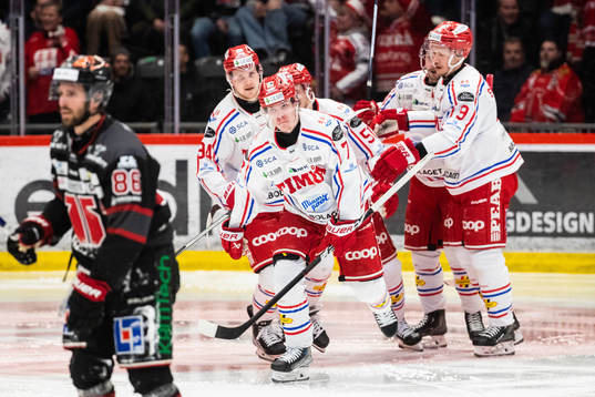 Timrås Jakob Stenqvist jublar