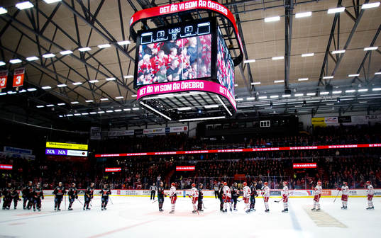 Spelarna tackar varandra