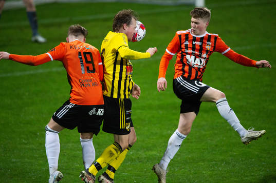 FK Hässleholms Robin Strömberg i matchen i div. 2 mellan