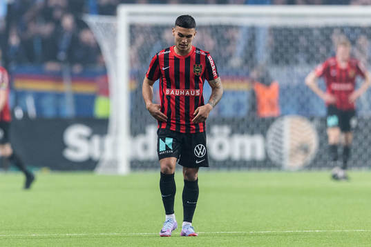 Brommapojkarnas Liam Jordan deppar