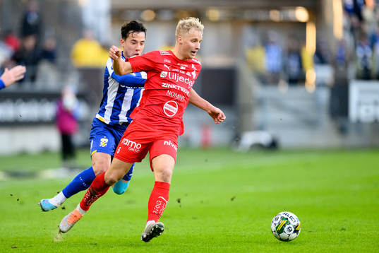 IFK Göteborgs Hussein Carneil och Värnamos Victor Larsson