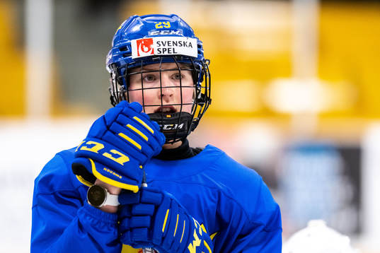 Olivia Carlsson of Sweden at a practice session
