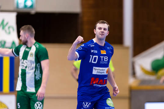 Alingsås Rasmus Thorbjörnsson jublar