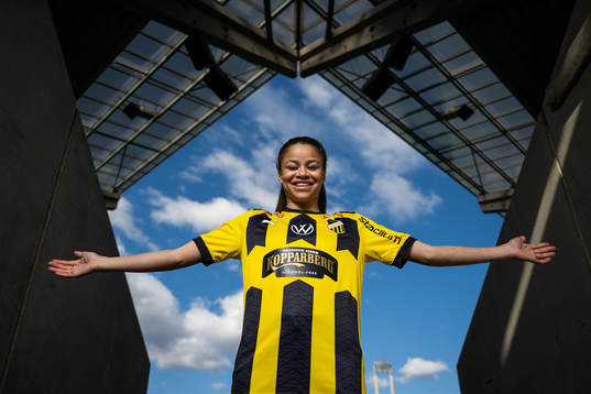 Häckens Felicia Schröder