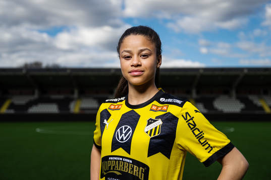 Häckens Felicia Schröder
