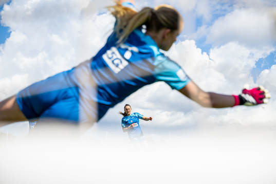 Goalkeeper Guro Pettersen and Vilde Bøe Risa of the