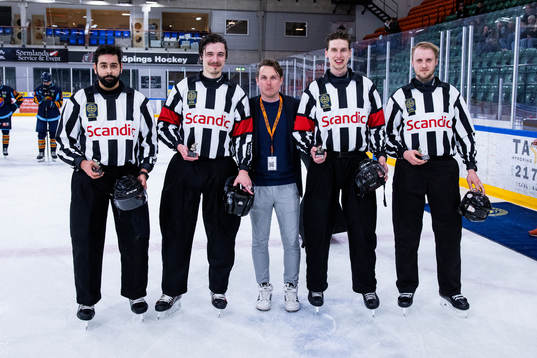 Domarna Josef Lundgren, Ludwig Gran, Markus Yngvesson och