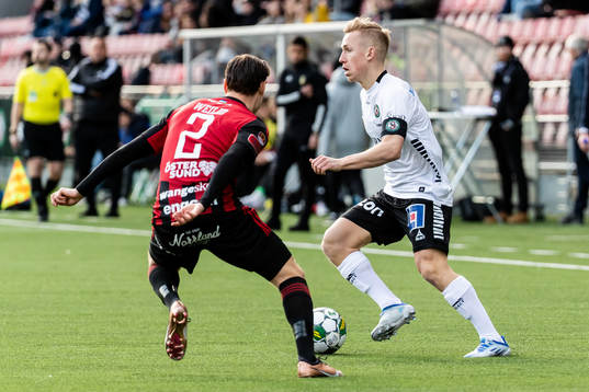 Örebros David Seger mot Östersunds Cesar Weilid