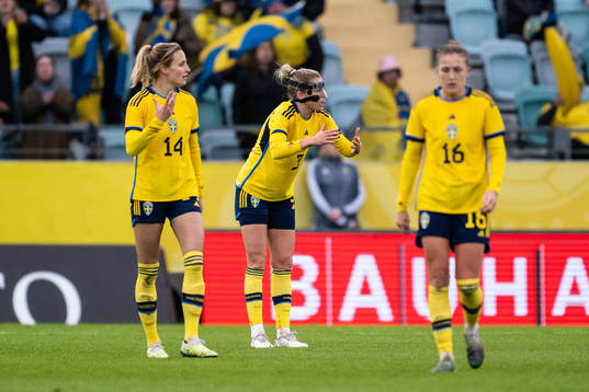 Nathalie Björn and Linda Sembrant of Sweden look dejected