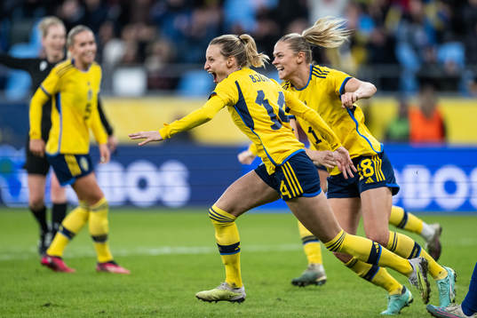 Nathalie Björn of Sweden celebrates