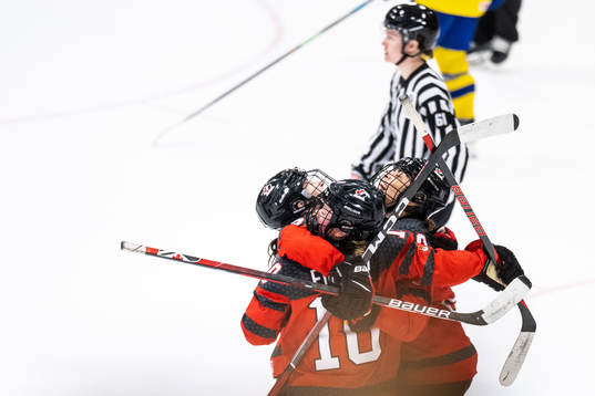 Sarah Fillier, Sarah Nurse and Jocelyne Larocque of Canada