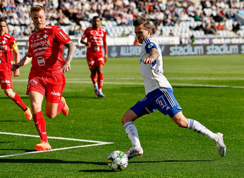 IFK Norrköpings Arnor Traustason och Värnamos Victor