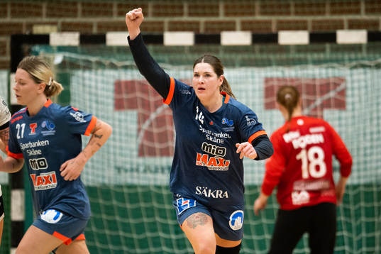 HK Kristianstads Maja Hedberg jublar