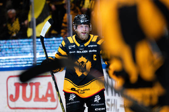 Skellefteås Oscar Möller jublar