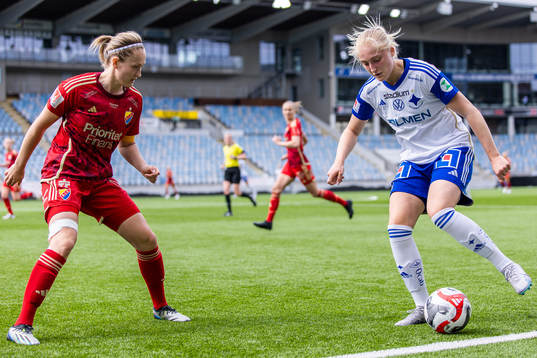 Djurgårdens Sanna Kullberg och IFK Norrköpings Wilma