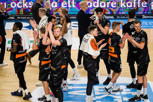 Borås Elias Reining Ekdahl tackar publiken