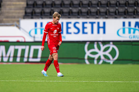Aune Heggebø of Brann looks dejected