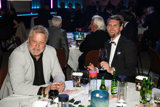 Oskarshamns Thomas Fröberg, sportchef, och Arsi Piispanen
