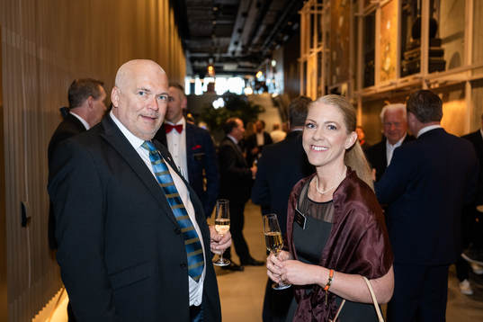 Christer Lärking, SHL, och Helen Häll, SEB