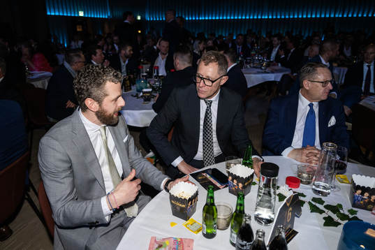 Ulf Lundberg, förbundskapten Damkronorna