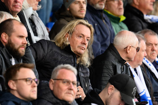 Runar Sögaard på läktaren