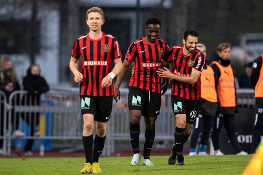 Brommapojkarnas Richie Omorowa jublar