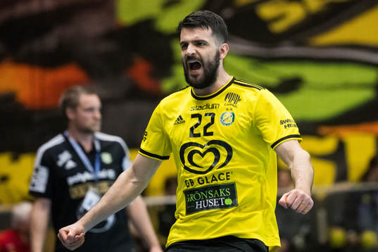 Sävehofs Gzim Salihi jublar