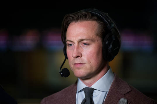 C Mores expertkommentator Charlie Sjöstrand