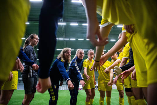 Under matchläger med F17-landslaget