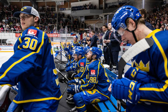 goaltender Jesper Wallstedt, Jakob Silfverberg, Alexander