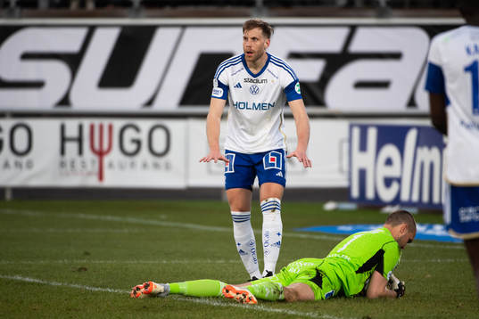 IFK Norrköpings Niklas Gunnarsson och målvakt Oscar