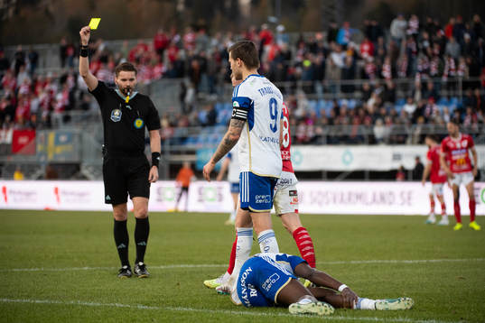 IFK Norrköpings Yahya Kalley, Arnor Traustason