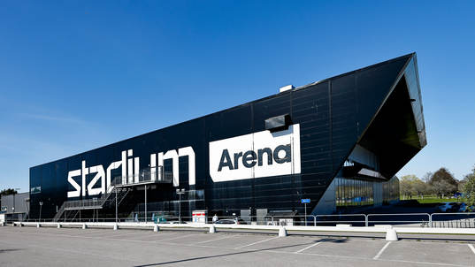 Stadium Arena före basketmatchen i herrarnas SBL mellan