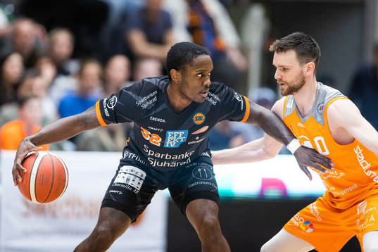 Borås Anton Cook och Norrköpings Tim Schuberg