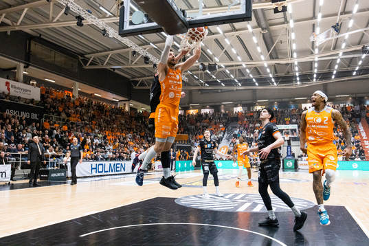 Norrköpings Adam Ramstedt och Borås Ryan Logan