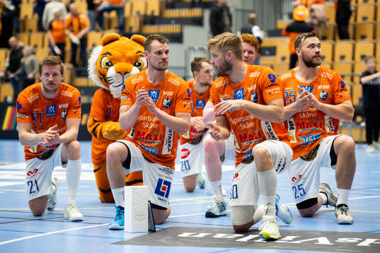 IFK Kristianstads Markus Olsson och Anton Halen jublar
