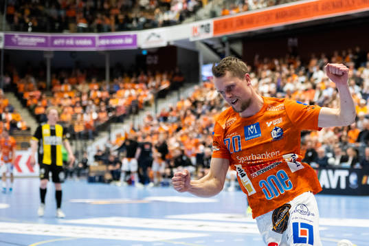 IFK Kristianstads Emil Frend Öfors jublar