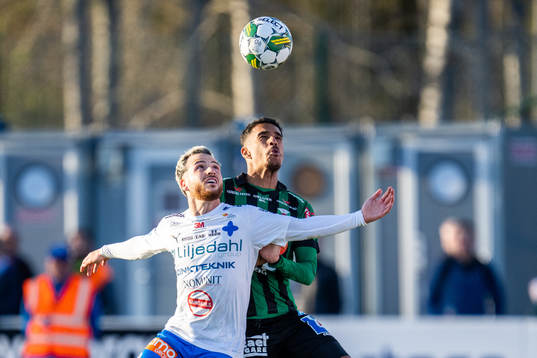 Värnamos Marco Bustos och Varbergs Eliton Pardinho Toreta