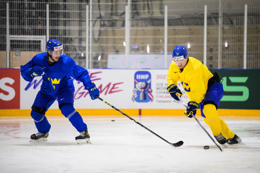 Jonathan Pudas and Carl Grundström of Sweden at a practice