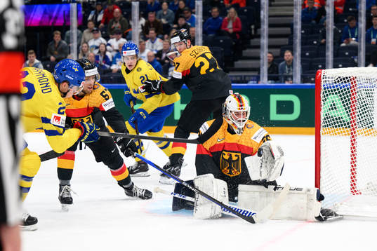 Lucas Raymond and Alexander Nylander of Sweden against
