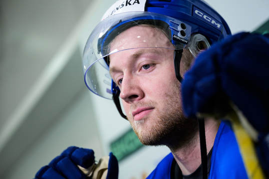 Alexander Nylander of Sweden at a practice session