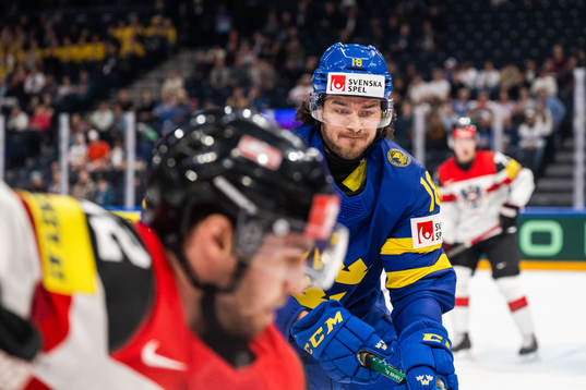 Dennis Everberg of Sweden